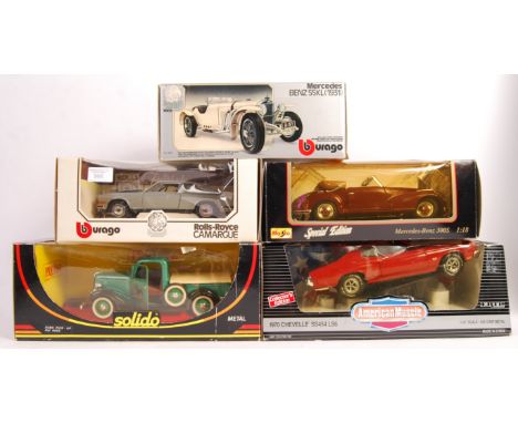 A collection of 5x 1/18 scale boxed diecast models comprising: Maisto Special Edition Mercedes Benz 300S, Solido Prestige For