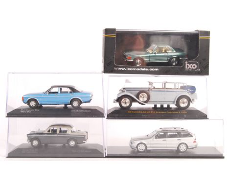 A collection of 5x assorted 1/43 scale precision diecast model vehicles to include; IXO Models CLC193, Mercedes-Benz 770 Gros