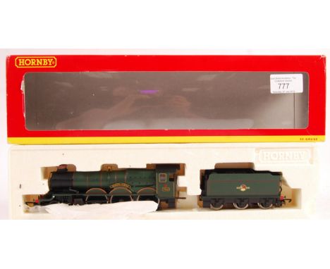 A Hornby Railways made 00 gauge model railway trainset locomotive R2736 ' Castle Class Locomotive - 7013 - Bristol Castle ' l