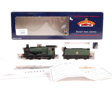 A Bachmann Branch Line 00 Gauge model railway train set locomotive engine 32-303 2251 Collett Goods 0-6-0 BR Green Early Cres