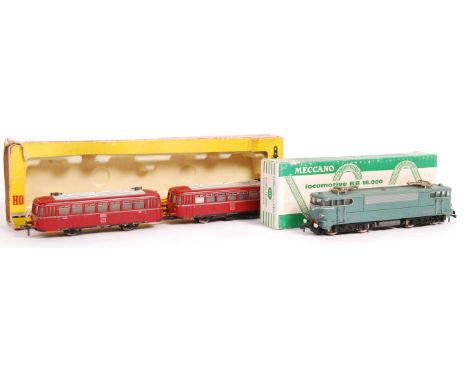 Two original vintage 1960's H0 Gauge boxed train set model railway locomotives comprising: Hornby - Acho 638 BoBo SNCF BB 160
