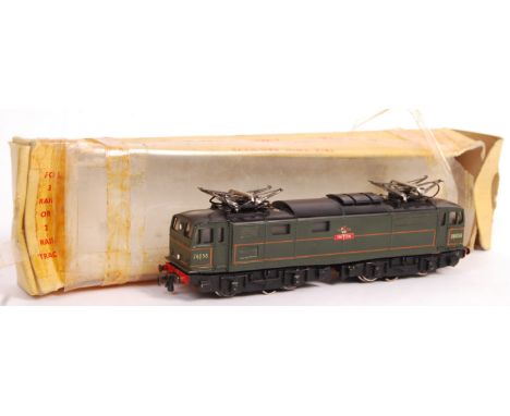 An original vintage 1960's Trix Twin Railways 00 Gauge train set model railway locomotive engine no 26056 Trixon pantograph w