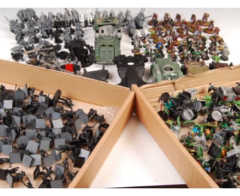 Warhammer - a large collection of assorted vintage Games Workshop Warhammer tabletop gaming figures - mixture of painted and 