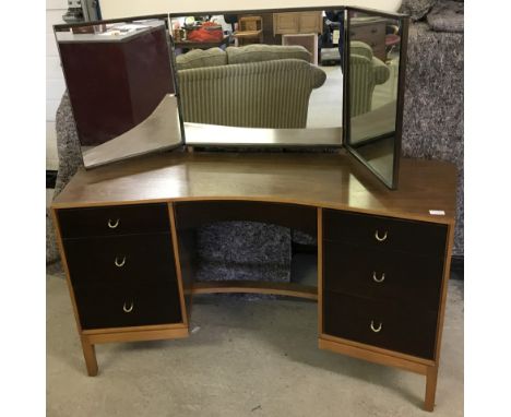 A vintage curve fronted 6 drawer double pedestal dressing table with triple adjustable mirror.  Approx. 139cm wide x 124cm ta