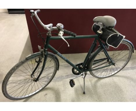 A vintage men's Raleigh Chiltern bicycle in green. Complete with front and rear lights, pump, bell and carry bag. 