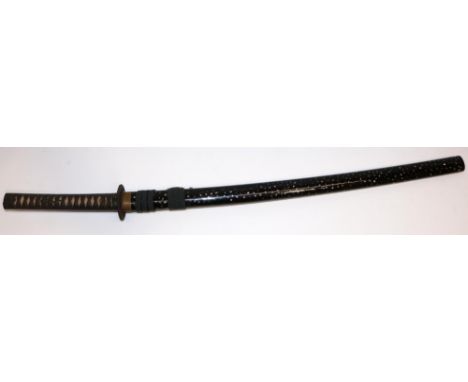 Japanese signed Shinto Katana, 70cm blade signed to the tang `Tem Kane Yoshi' with pierced iron tsuba and gilt mounted fuchi 