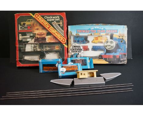 Quantity of OO gauge model railway to include boxed Thomas The Tank Engine R183 Clockwork train set (complete), 3 x Hornby Th