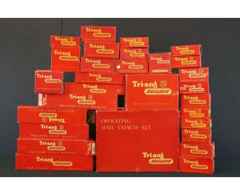 29 Boxed Triang OO gauge accessories to include R23 Operating Royal Mail Coach Set, R63 General Platform Units, R72 Gate Keep
