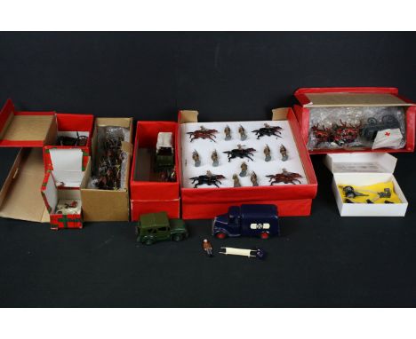 Collection of metal military figures, mostly Britains, to include Britains set 26 Boer infantry (9 infantry), Britains set 6 