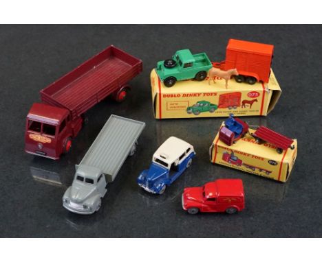 Two boxed Dinky Dublo diecast models to include 073 Land Rover and Horse Trailer (complete) and 076 Lansing Bagnall Tractor &