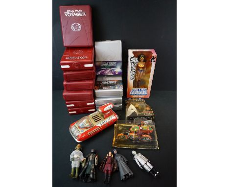 Group of figures &amp; tin plate toys to include Bandai battery powered tin plate Space Jett X-001 (paint loss and denting on