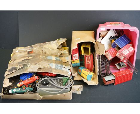 Eight boxed Hornby Dublo items of rolling stock, various track, 4 x empty Corgi diecast model boxes (434, 460, 464 &amp;216, 