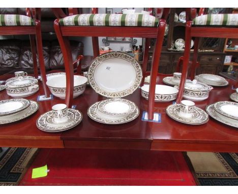 Approximately 45 pieces of Royal Worcester Windsor pattern tea and dinner ware