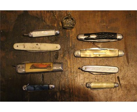 Eight vintage pocket pen knives to include a Mercedes 1928 pen knife 98)