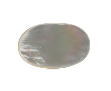 GROUP OF LOOSE GEMSTONES, including moonstones and an oval section of mother of pearl 40mm long
