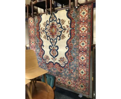 CENTRAL PERSIAN ISFAHAN CARPET 325CM  X 215CM