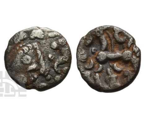 Celtic Britannia. Dobunni AR Unit.. Circa 35-30 BC. (Dobunnic B) type. Uninscribed. Stylised head to right; large boss on chi