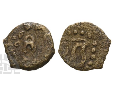 Judaea, Herod I AE Prutah.. 40-4 BCE. Small diadem / Tripod table within dotted circle. Hendin 6214; TJC 54; Sofaer 24. 1.22g