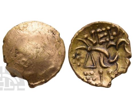 Celtic Britannia. Corieltauvi, Vepo(comes?) AV Stater.. Circa AD 15-40. [Wreath] / Lunate horse to left with triangular head,