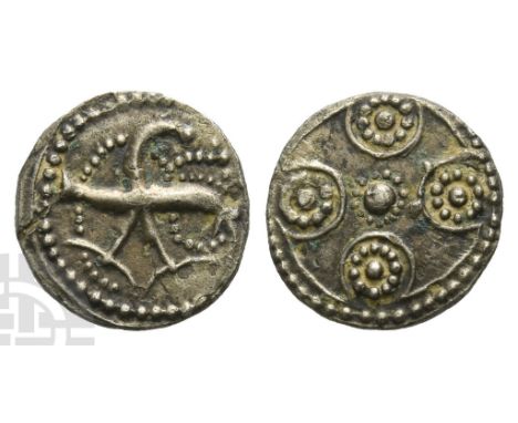 Anglo-Saxon, Secondary Sceattas AR Sceatt.. Circa 720-735/50. Hamwic mint. Series H, type 39. Bird pecking to right, wing rai