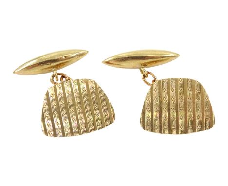 Pair of 9ct gold link cufflinks, engine turned decoration, hallmarked, approx 8.2gm
