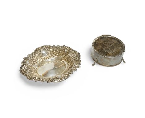 A George V silver circular trinket box, with engraved swag and urn decoration, W?, Birmingham, 1919, diameter 81mm, together 