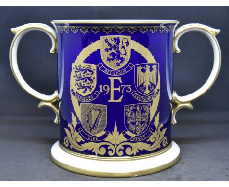 Spode two handled loving cup to commemorate Britains entry into the Common Market 1973, number 169 of 500, in original box wi