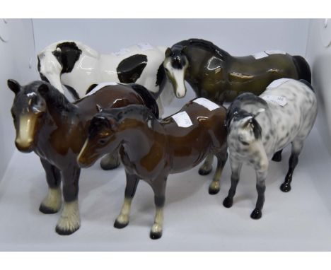 A group of five late 20th Century ceramic horses (5)