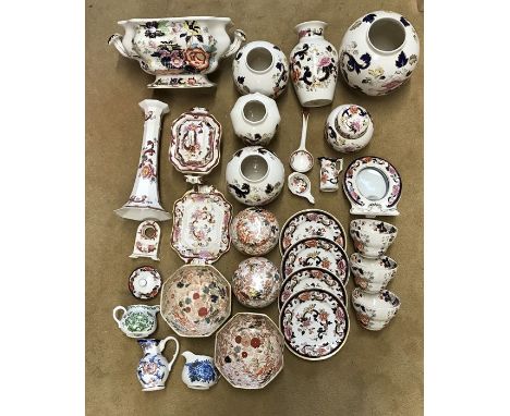 Mason's pottery selection, Mandalay red and blue, Mandarin, Bittersweet dinner ware and ornaments, 30 pieces.Condition Report