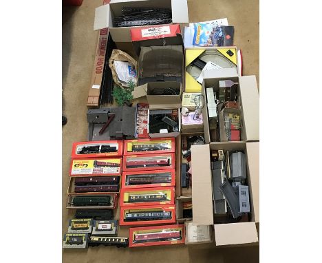 Large collection oh Hornby Triang Railway, set R857 engine, various coaches, Wrenn Goods Wagon, large amount of track, buildi