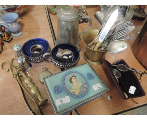 A selection of plated and brass ware including HM napkin rings, flatware, vintage tin etc