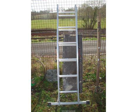 Seven rung Aluminium ladder with a platform walkway.