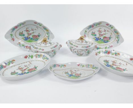 A Spode early 19thc ironstone part dessert service, decorated in the Will's pattern, no 2147, comprising a pair of sauce ture