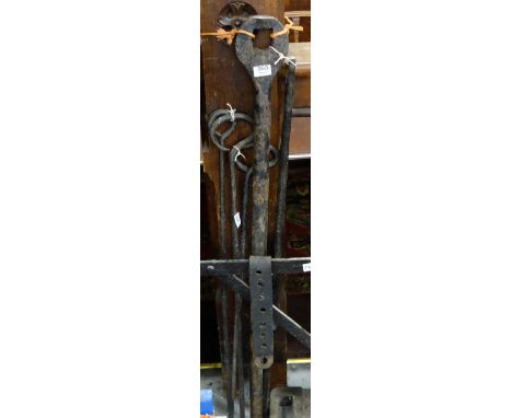5 Blacksmith’s Forge Tools – 3 x furnace pokers, 1 x large spanner, 1 bar threader