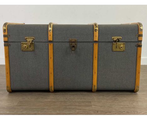CABIN TRUNK