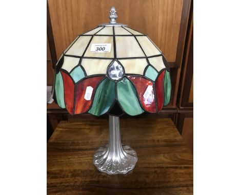 TIFFANY STYLE LAMP