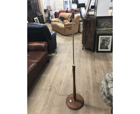 FLOOR STANDING LAMP
