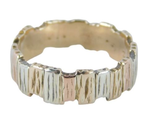 9ct gold dress ring, of tricolour bark effect design, ring size L½, 3.6g all in. 