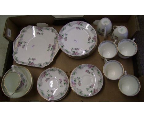 Shelley Motif and vine tea ware items pattern 293: side plates, cups, saucers, milk, sugar, cake plate (21 pieces). 