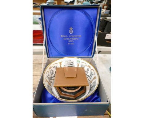 Royal Worcester Boxed Royal Silver Wedding Bowl: with matching stand 