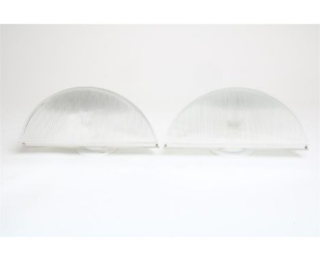 Pair of wall lamps with chromed shadesign, designer Afra &amp; Tobia Scarpa, manufacturer Flos, model Quarto 453, 1980s, 20 x