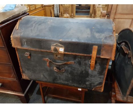 VICTORIAN TRAVEL TRUNK