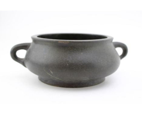 Chinese bronze censor, loop handled, Qing period, Xuande character mark, 17cm diameter.