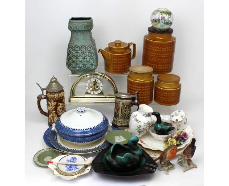A mixed lot of ceramics to include Goebel bird figures, Wedgwood pin dishes, Aynsley vase and dish, West German vase, souveni