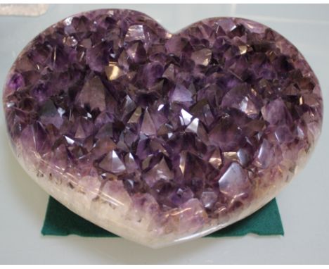 A large amethyst quartz geode, heart shaped, 34cm wide 