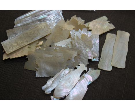 Chinese mother of pearl gaming counters (200 approx.)*Additional VAT on this lot