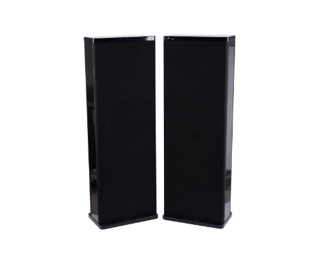 A pair of Mirage M-3si high-end floor-standing speakers, serial no. 004616, in black piano-lacquer finish.