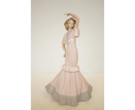 Large Nao figure of a dancing lady Height 34 cm 