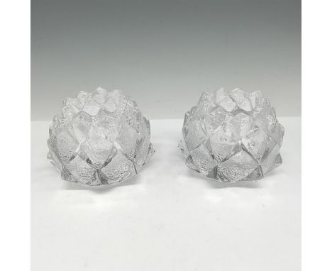 Dappled crystal with the tiered design gives the effect of looking through ice. Small candle or tealight can be used with the