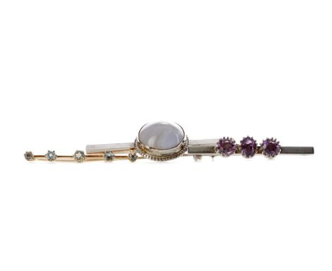 BLUE GEM SET BAR BROOCH, with five round blue gems, in nine carat gold, 2.8g, a purple gem set bar brooch and a blue lace aga